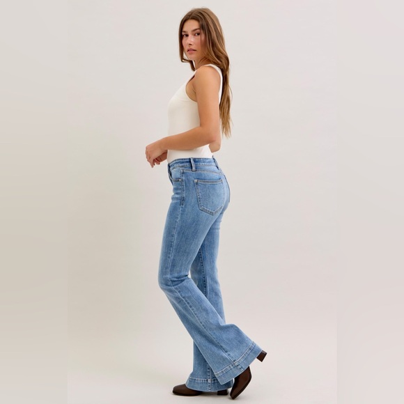 Judy Blue Light Blue Flare Jeans MR Flare - Picture 3 of 9